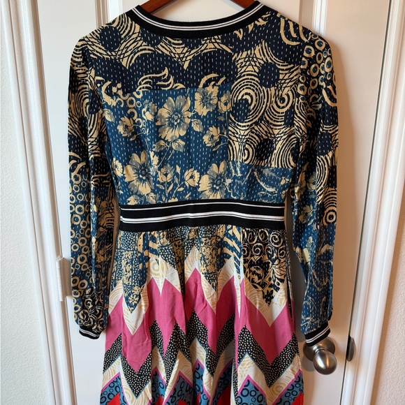 ✨Anthropologie MAUVE ✨ Sporty Chevron Mini - Picture 5 of 6